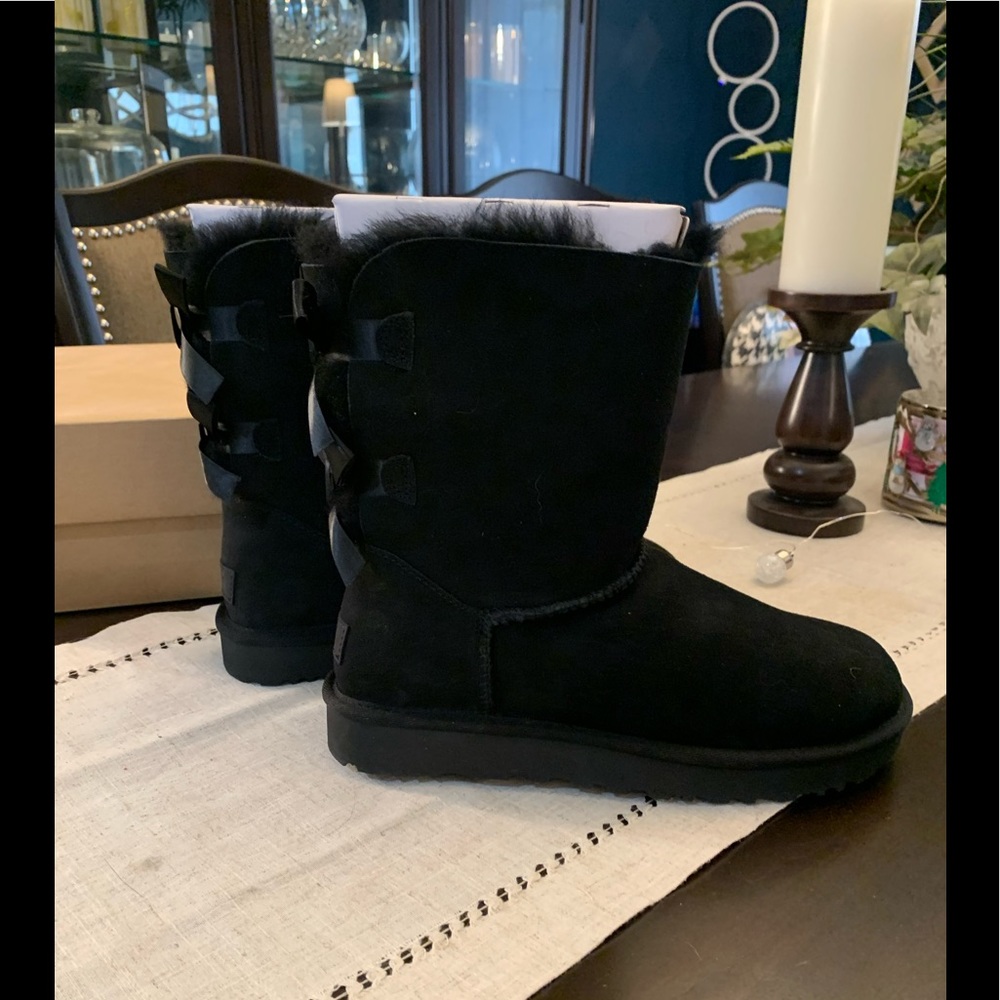 BRAND NEW Black Ugg Boots with bows